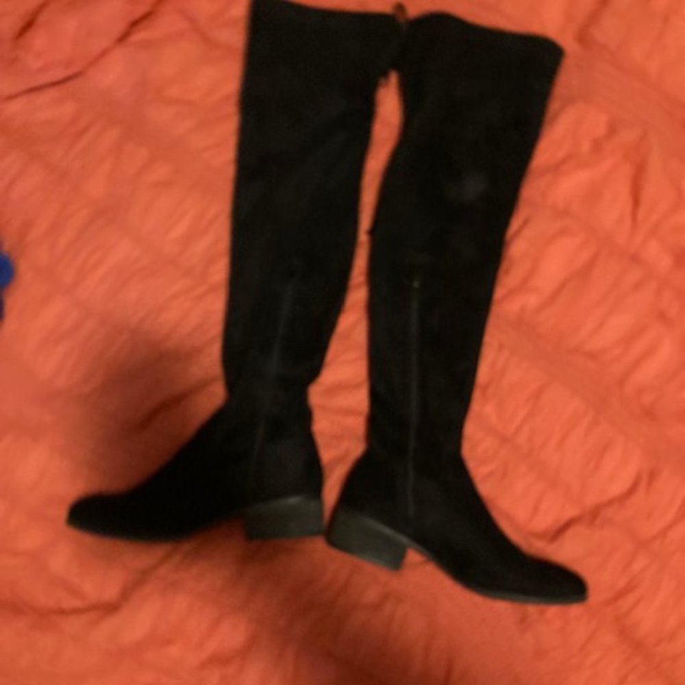 Boots - Picture 6 of 6